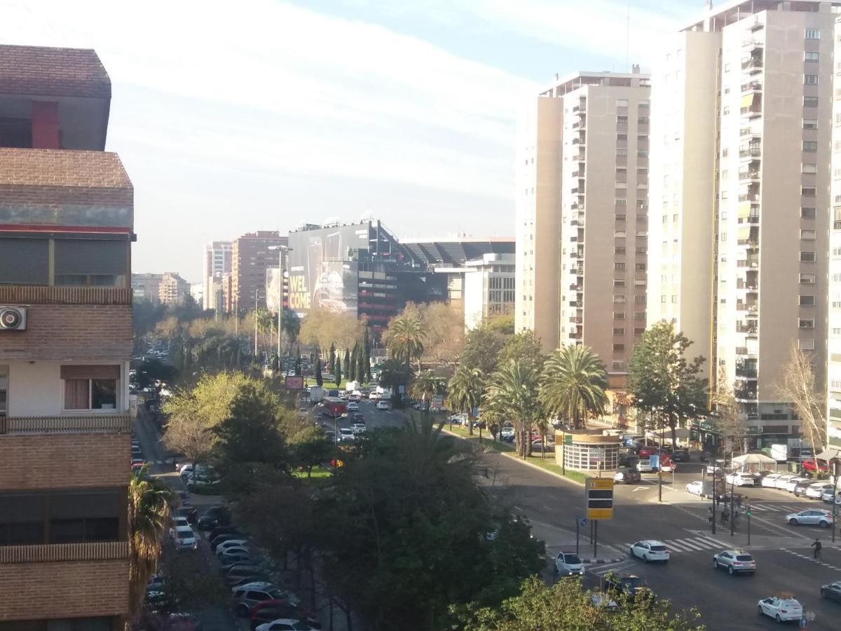 Mestalla Paradise Hotel Valencia Kültér fotó